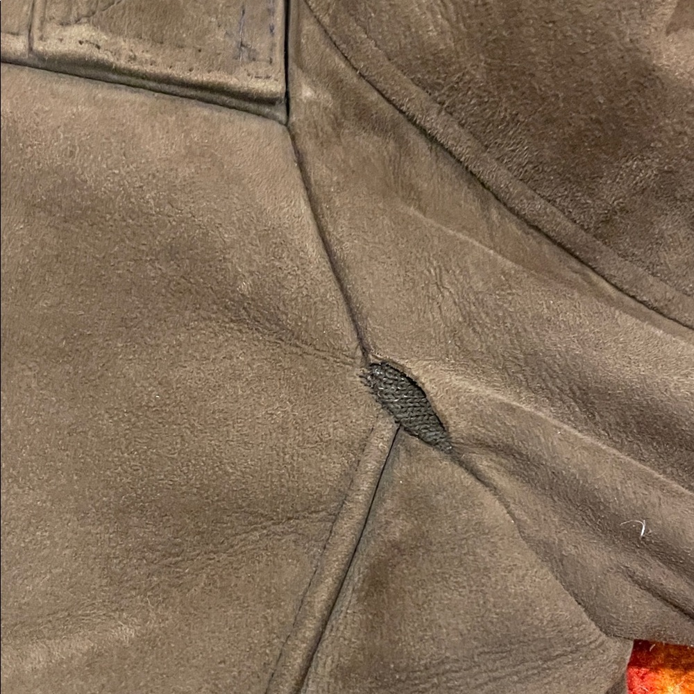 Men's Brown Suede Shearling Jacket. - Picture 10 of 11
